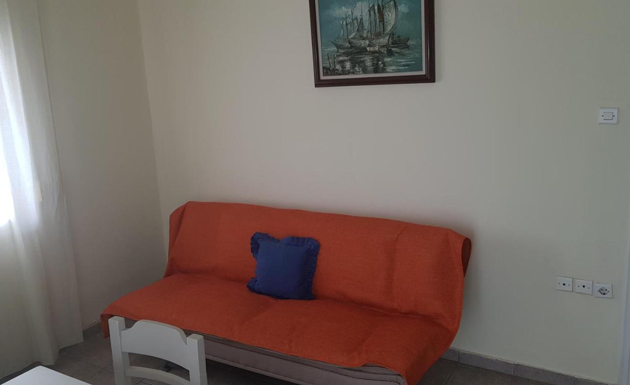 Central Apartments Eretria 外观 照片