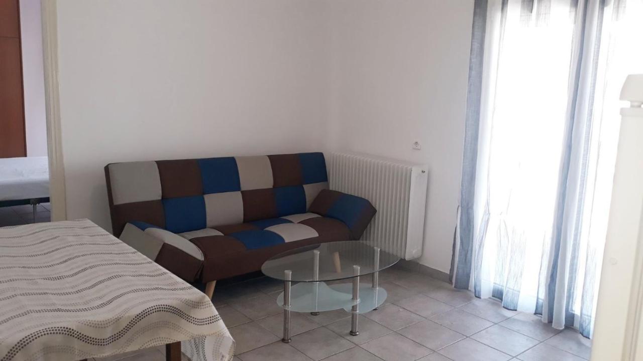 Central Apartments Eretria 外观 照片