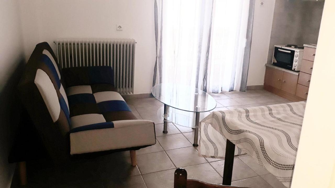 Central Apartments Eretria 外观 照片