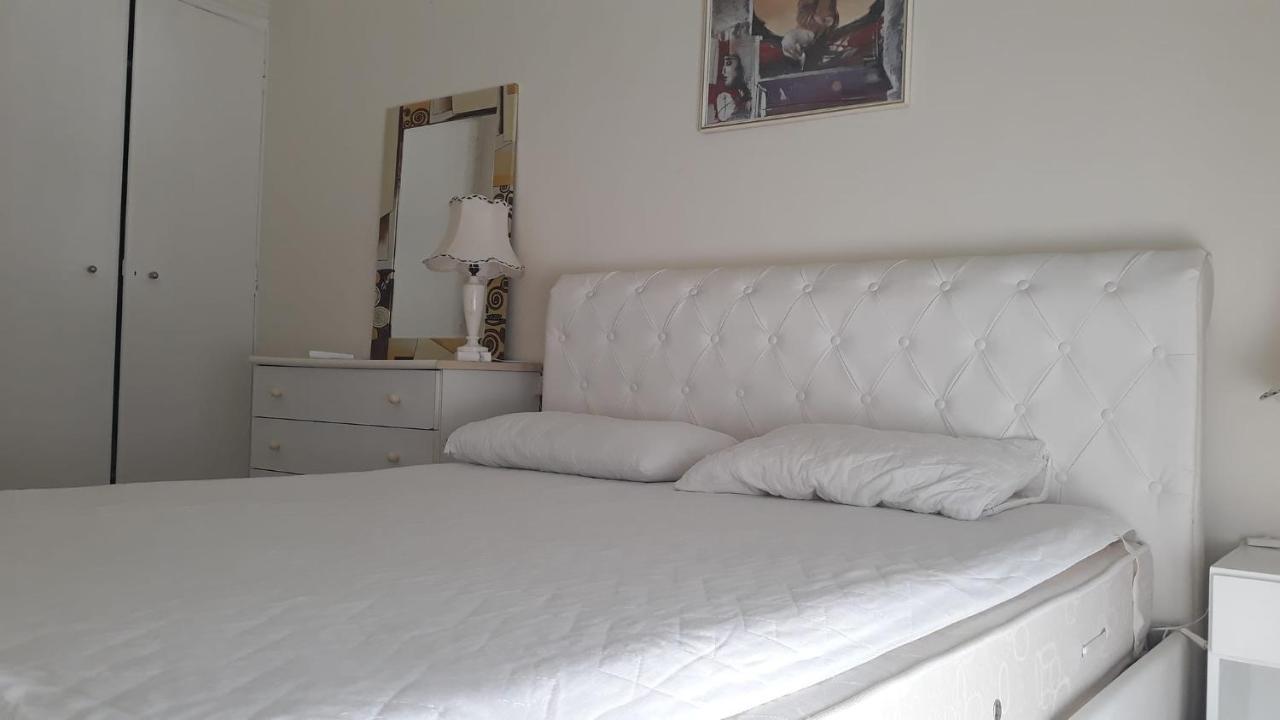 Central Apartments Eretria 外观 照片