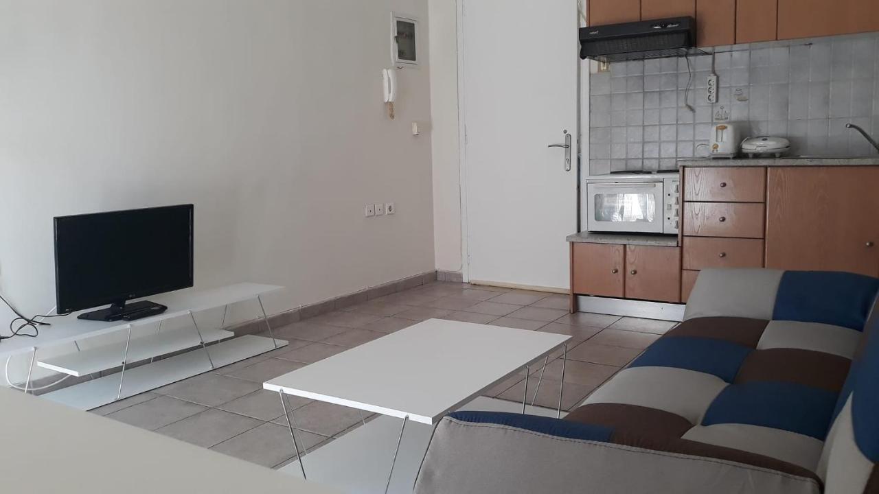 Central Apartments Eretria 外观 照片