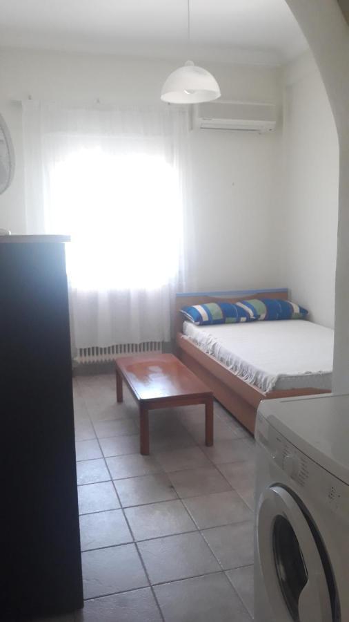 Central Apartments Eretria 外观 照片