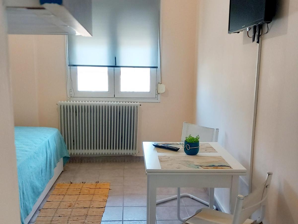 Central Apartments Eretria 外观 照片