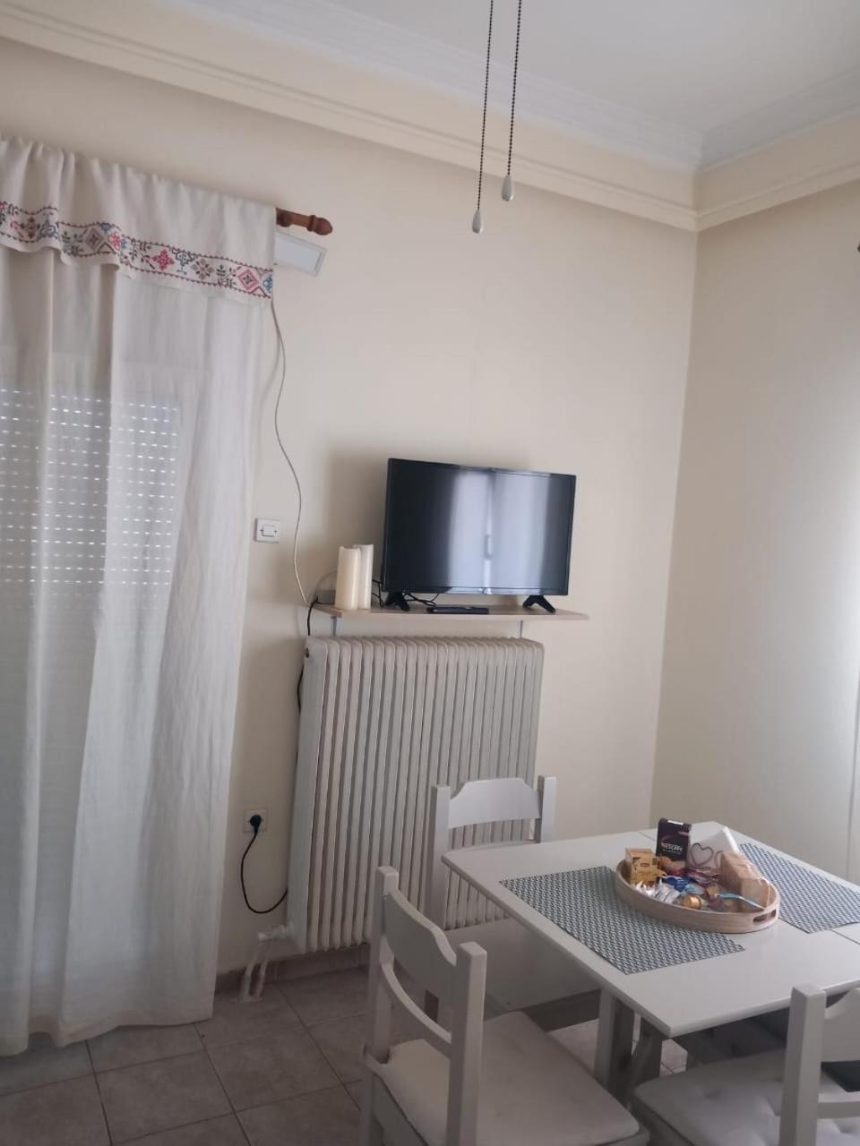 Central Apartments Eretria 外观 照片