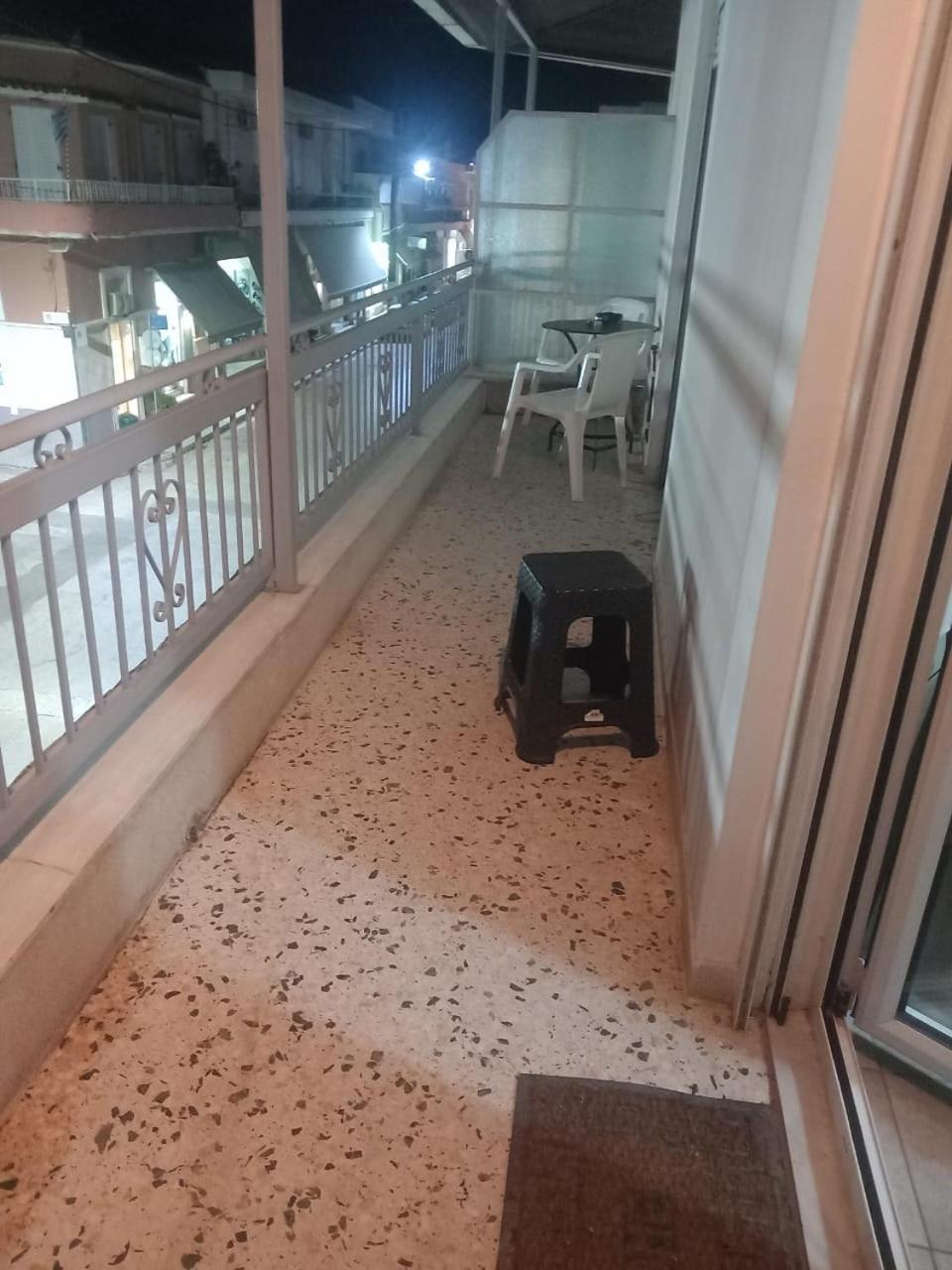 Central Apartments Eretria 外观 照片