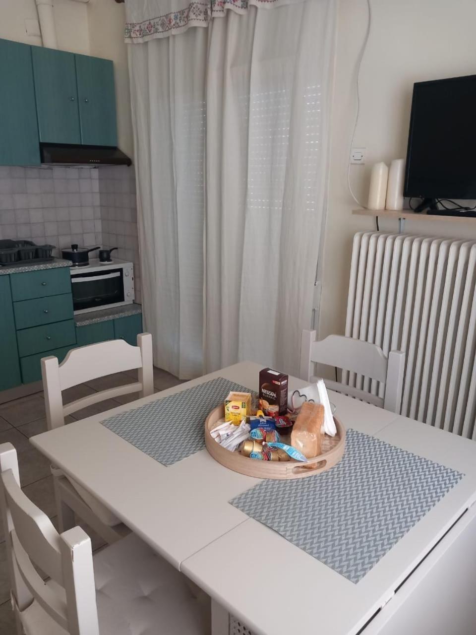 Central Apartments Eretria 外观 照片
