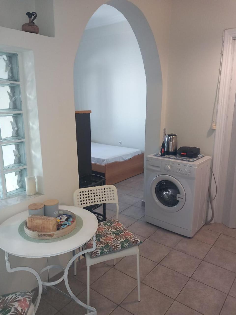 Central Apartments Eretria 外观 照片